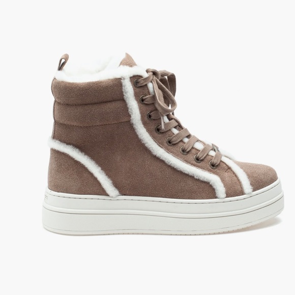 J/SLIDES Shoes - NWT J/SLIDES NADAL Faux Fur Platform Bootie